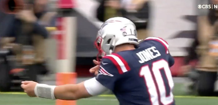 Mac Jones vs Browns -- 2021